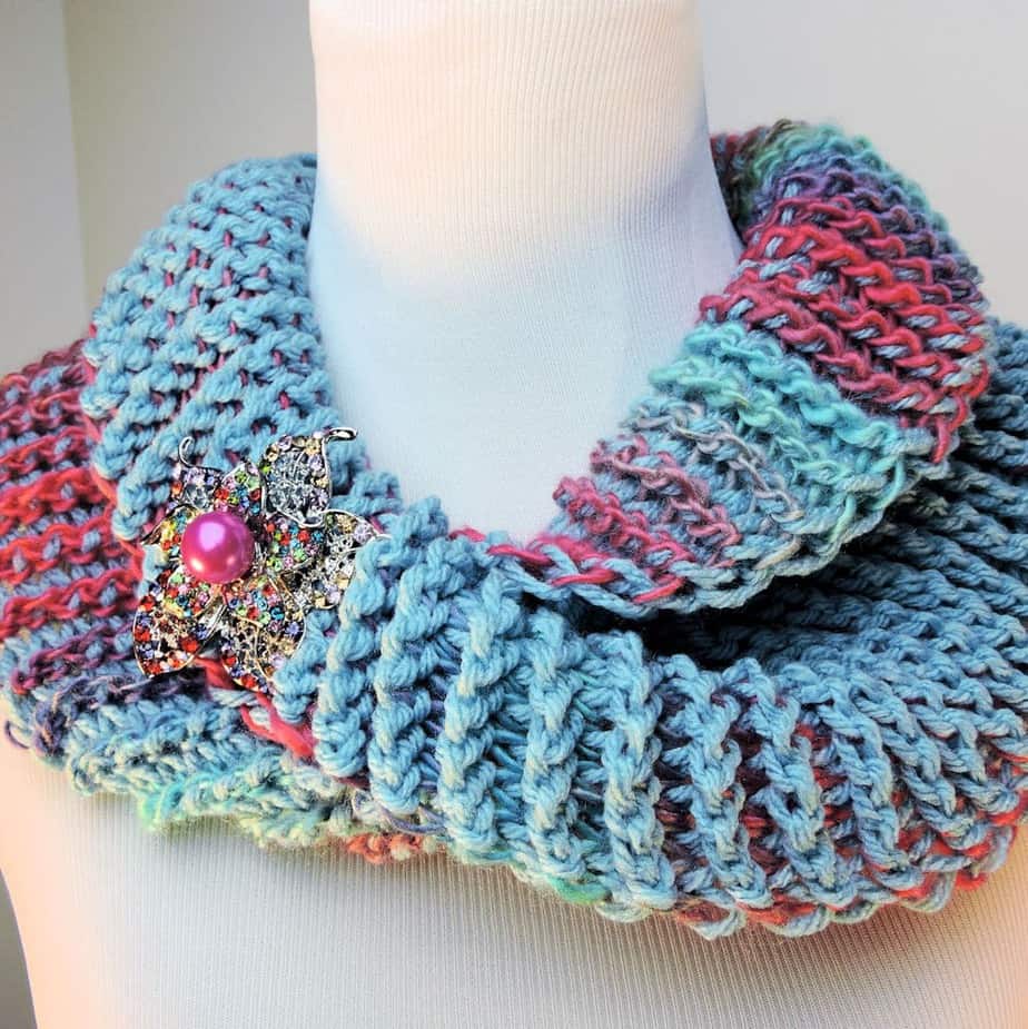 Dueling Colors Cowl CrochetKim Free Tunisian Crochet Pattern