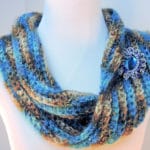 Easy Sea Bling Cowl Free Crochet Pattern for Beginners