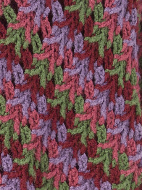 Christmas Country Wrap | CrochetKim Free Crochet Pattern