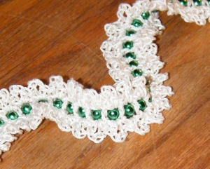 CrochetKim Free Crochet Pattern | Christmas Tree Bead Garland @crochetkim