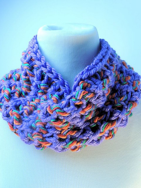 Mardi Gras Cowl 