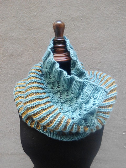 Trifasic Cowl 