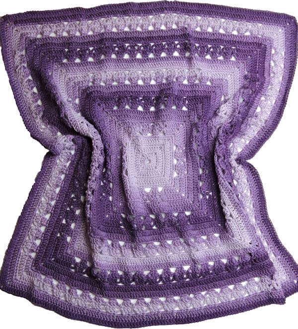 CrochetKim Free Crochet Pattern | Lunar Crossings Square Blanket @crochetkim