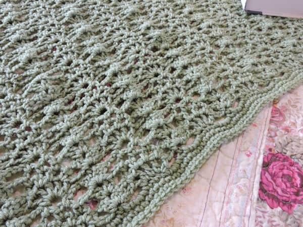 CrochetKim Free Crochet Pattern | Camelot Crossings Throw