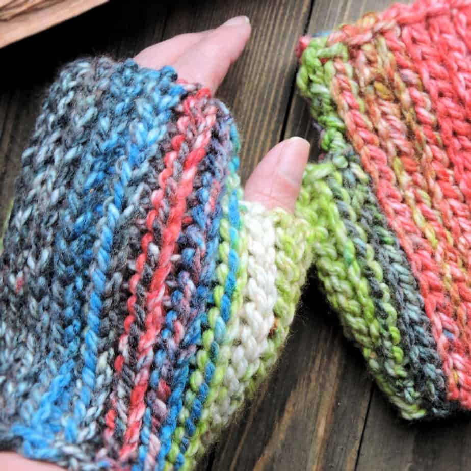 Last Minute Hopscotch Mitts CrochetKim Free Crochet Pattern