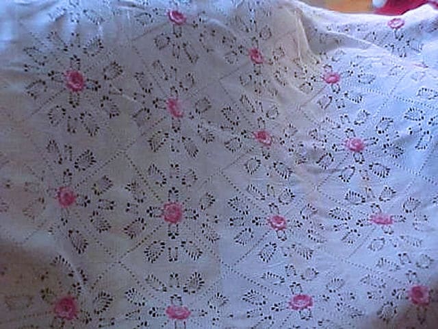 Rosebuds in the Snow Bedspread CrochetKim Free Crochet Pattern